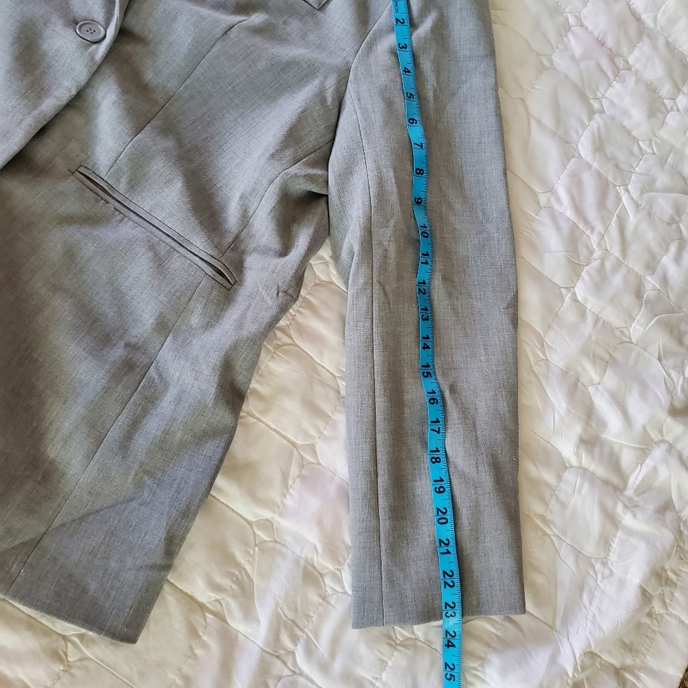 Jacket - Picture 9 of 15